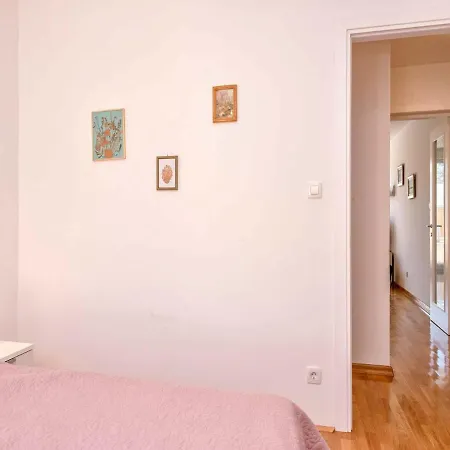 Rajna Apartment