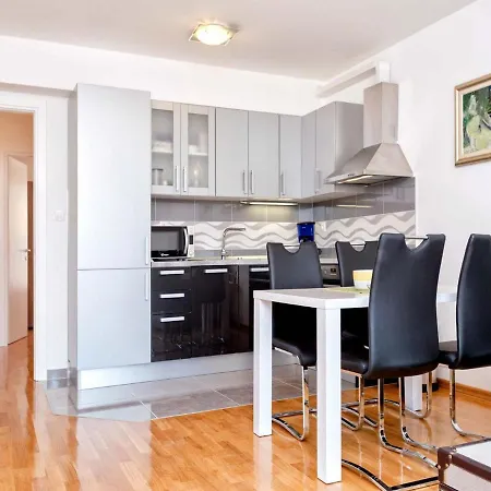 Apartment Rajna